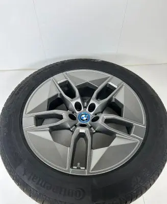 BMW iX R20 alloy rim 