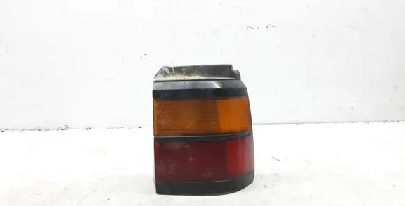 Volkswagen PASSAT B3 Rear/tail lights 333945257