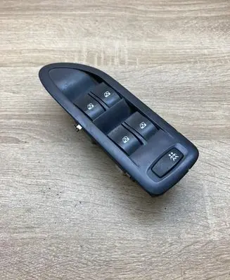 Renault Vel Satis Electric window control switch 8200054866A
