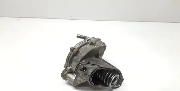 Volvo V70 Vacuum pump 72230016