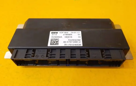BMW X7 G07 Air suspension control unit module (rear) 2790064