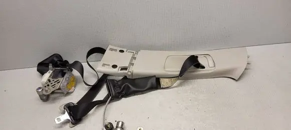 Subaru Outback Front seatbelt G087917 L9N09358 D620001