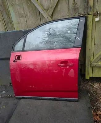 Chevrolet Orlando Front door