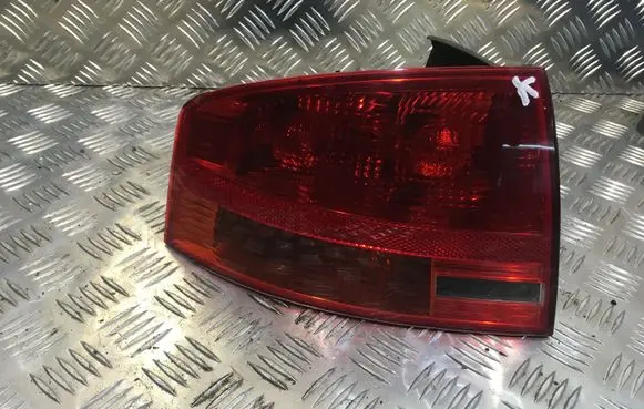 Audi A4 S4 B7 8E 8H Rear/tail lights 8E5945096