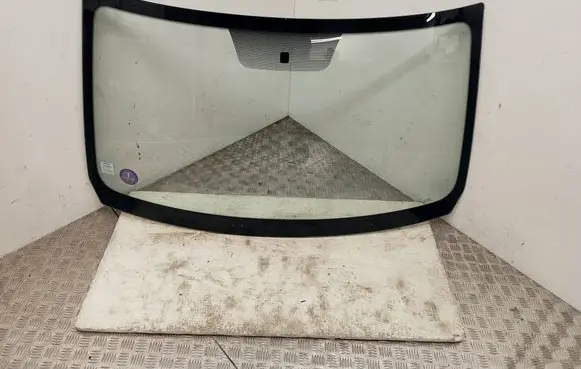 Dacia Duster Front windscreen/windshield window 43R00343 DOT618M501AS1