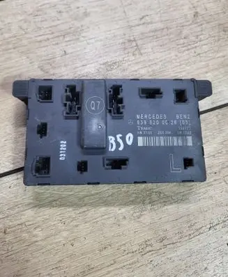 Mercedes-Benz Vito Viano W639 Door control unit/module 6398200026 356177