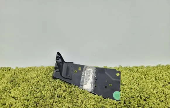 Mazda 2 Fender mounting bracket D0zh-52-1r0a