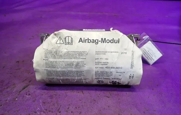 Audi A8 S8 D3 4E Steering wheel airbag 4E0880203C