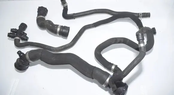 BMW 5 F10 F11 Engine coolant pipe/hose 8511753 8511928 15476810