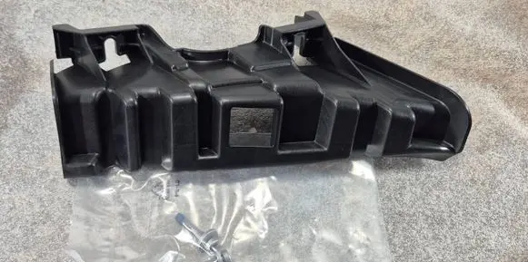 BMW 2 F22 F23 Headlight/headlamp mounting bracket 7394013