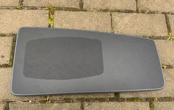 Audi A3 S3 8V Parcel shelf speaker trim grill 8V5035405