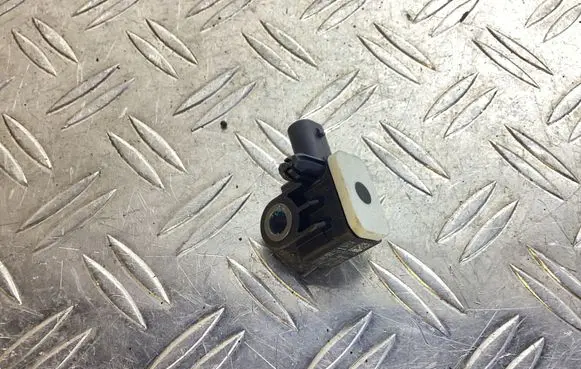 Porsche Cayenne (92A) Airbag deployment crash/impact sensor