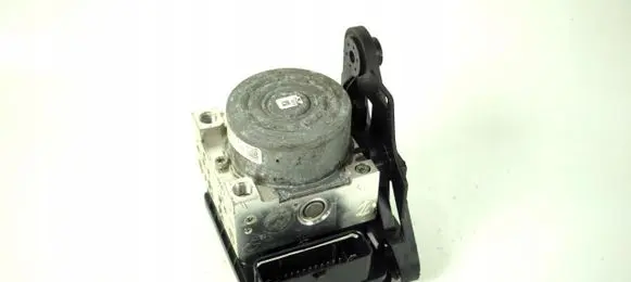 Volkswagen Golf III ABS Pump 3Q0614517C 3Q0907379C