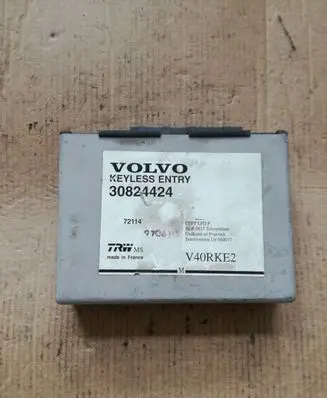 Volvo S40, V40 Door central lock control unit/module 30824424