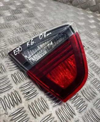 BMW 3 E90 E91 Tailgate rear/tail lights 0406883