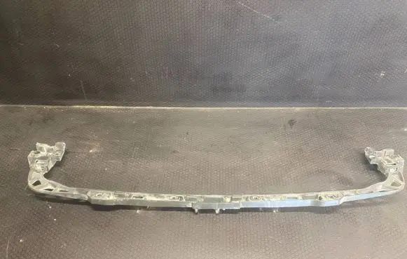 Volkswagen Golf VI Rear bumper mounting bracket 5K6807863