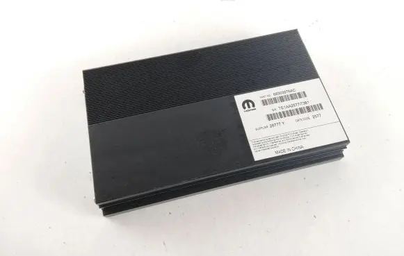 Dodge Challenger Sound amplifier 68303976AC