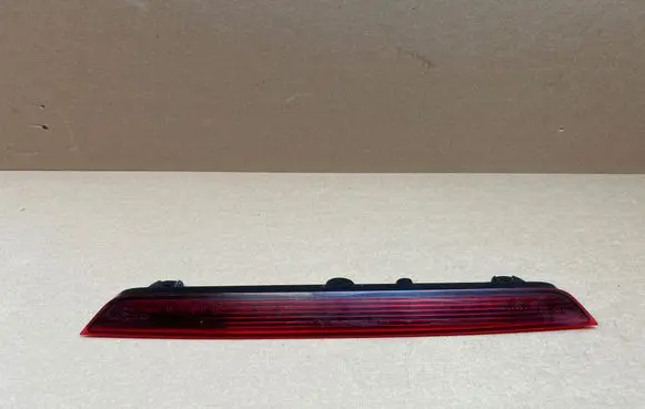 Porsche Cayenne (92A) Third/center stoplight 4L0945097