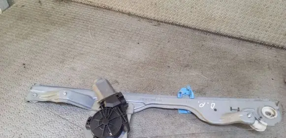 Renault Modus Front door window regulator with motor 118242ARM