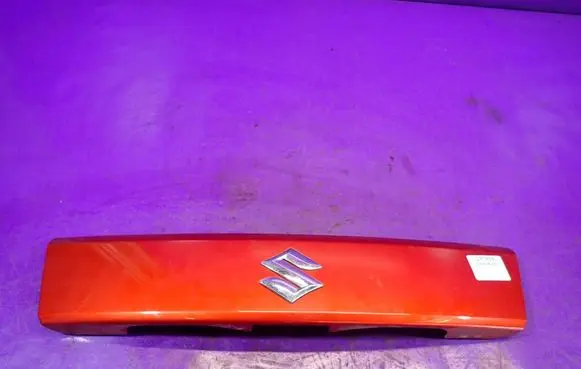 Suzuki Splash Trunk door license plate light bar 
