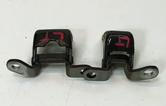 Rear door hinge set