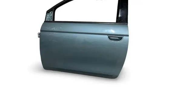 Fiat 500E Front door