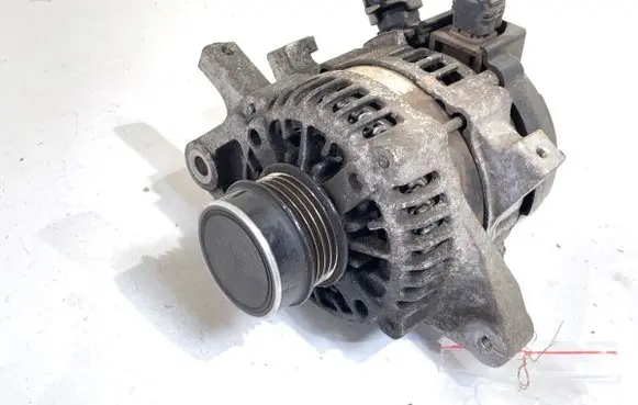 Toyota Auris E180 Generator/alternator 270600Y141
