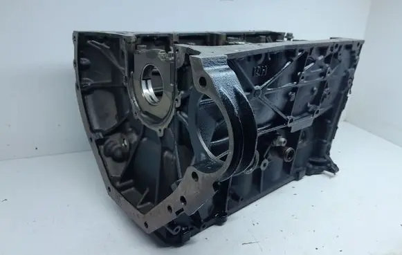 Mercedes-Benz E W211 Engine block R6460110201