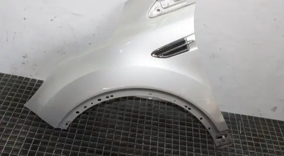 Ford Kuga II Fender MOONDUSTSILVER