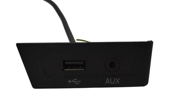 Skoda Rapid (NH) USB socket connector 5JC035726