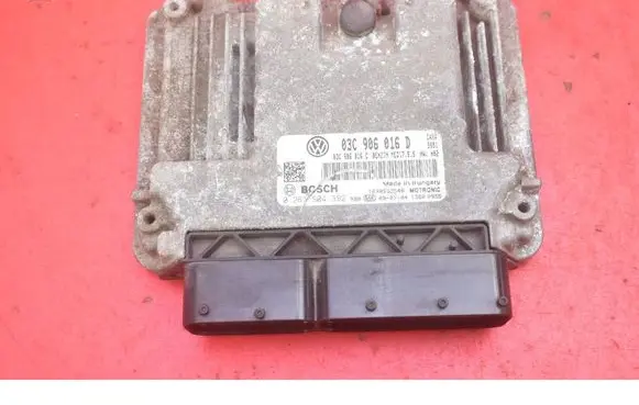 Skoda Octavia Mk2 (1Z) Engine control unit/module ECU 03C906016D
