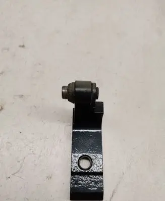 BMW 7 G11 G12 Front door lower hinge 7333093