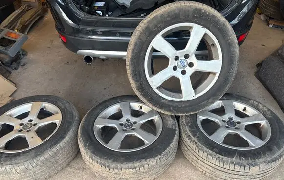 Volvo XC60 R18 alloy rim 31255447