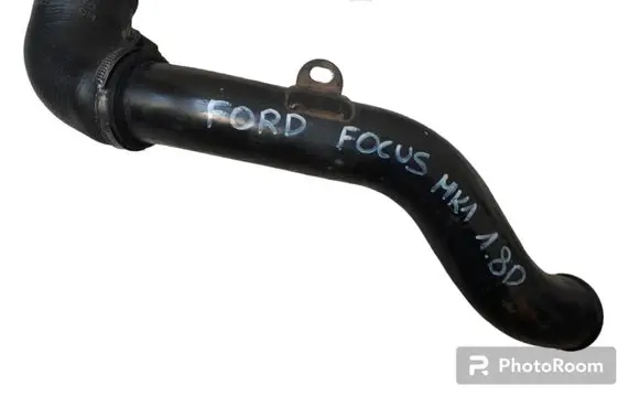 Ford Focus Air intake hose/pipe XS4Q9F796CH