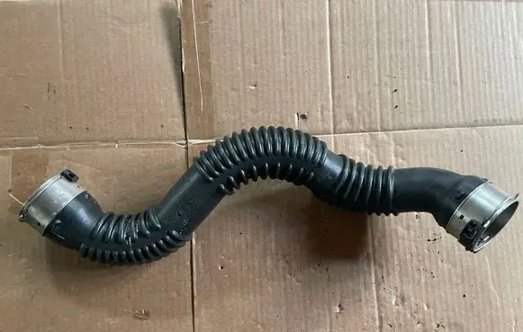 Mercedes-Benz B W246 W242 Air intake duct part A2465200001