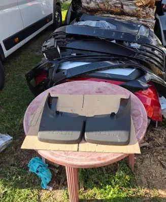 Dodge RAM Rear mudguard 82214136