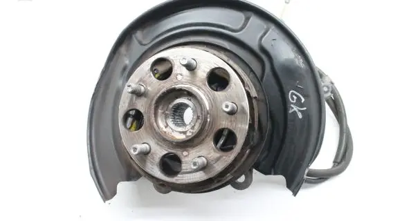 Toyota Yaris XP210 Rear wheel hub