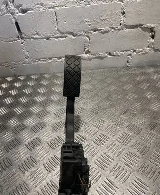 Volkswagen Polo V 6R Accelerator throttle pedal 6Q1721503M