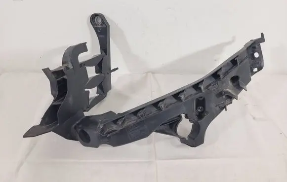 Audi A4 S4 B8 8K Headlight/headlamp mounting bracket 8K0805607C 2002837