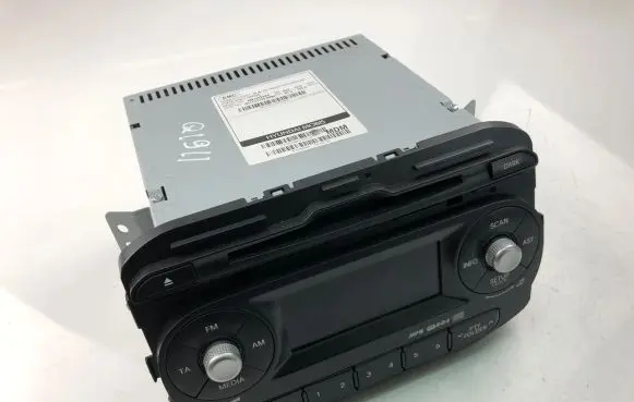KIA Picanto Radio/CD/DVD/GPS head unit 961701Y201MB2