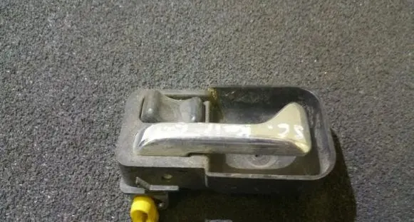 Ford Scorpio Rear door interior handle 86gba22601aa 86gb-a22601-aa