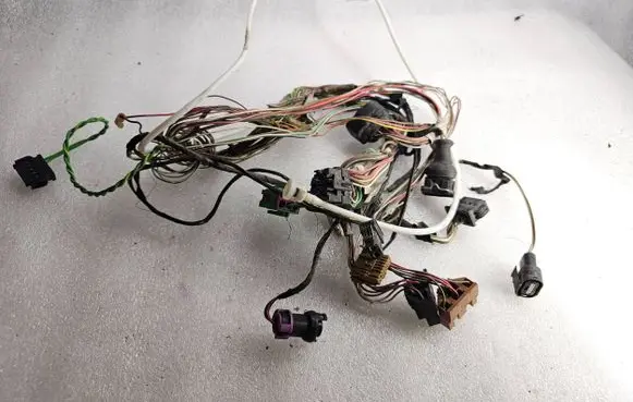 Volkswagen PASSAT B5.5 Front door wiring loom 8D1971807BP