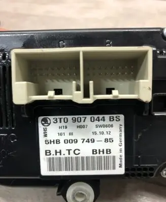Skoda Octavia Mk2 (1Z) Climate control unit 3T0907044BS 5HB00974985