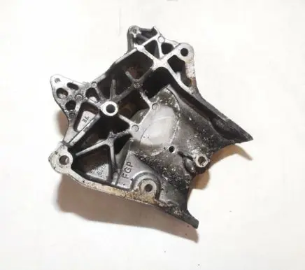 Opel Vectra C Engine mounting bracket 55187676