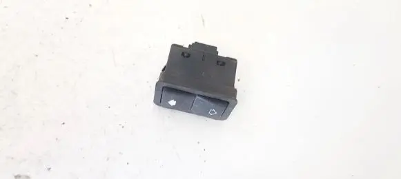 BMW 5 E39 Electric window control switch 8368974