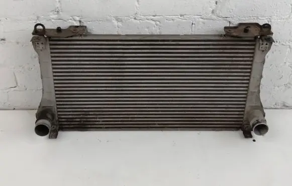 Toyota Avensis T270 Intercooler radiator JD1271003262