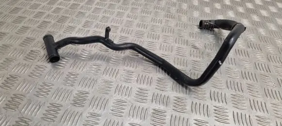 Volkswagen Golf VII Engine coolant pipe/hose