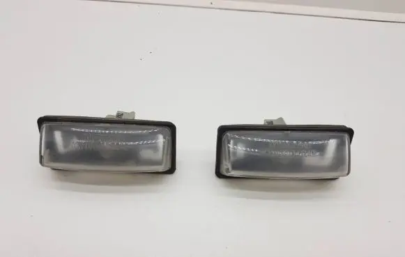 Nissan Leaf II (ZE1) Number plate light