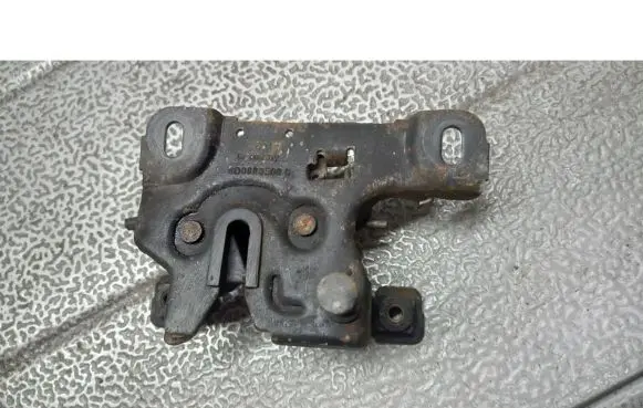 Audi A4 S4 B5 8D Tailgate/trunk/boot lock/catch/latch