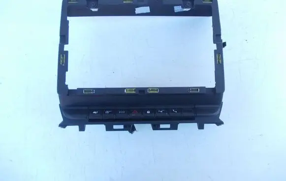 Renault Master III Radio/GPS head unit trim 283E88749R 682603805R